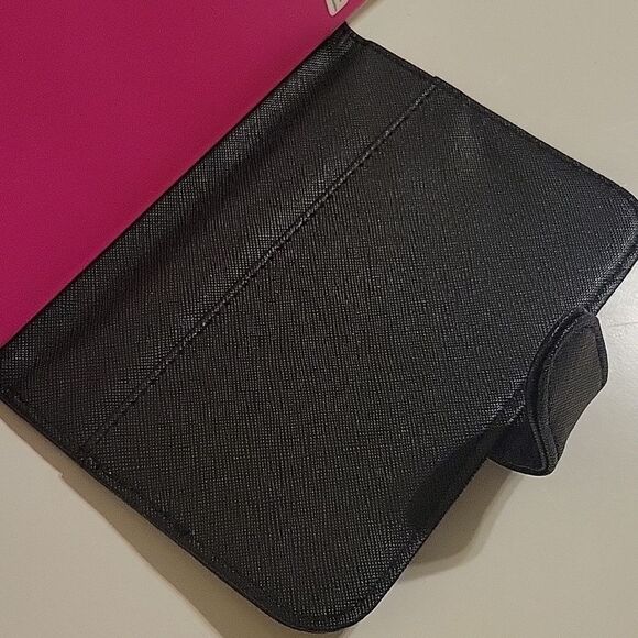 PASSPORT WALLET CREDIT CARD MAGENETIC CLOSE HOLDER COVER UPGRADE ME NEW NWT - Picture 7 of 13